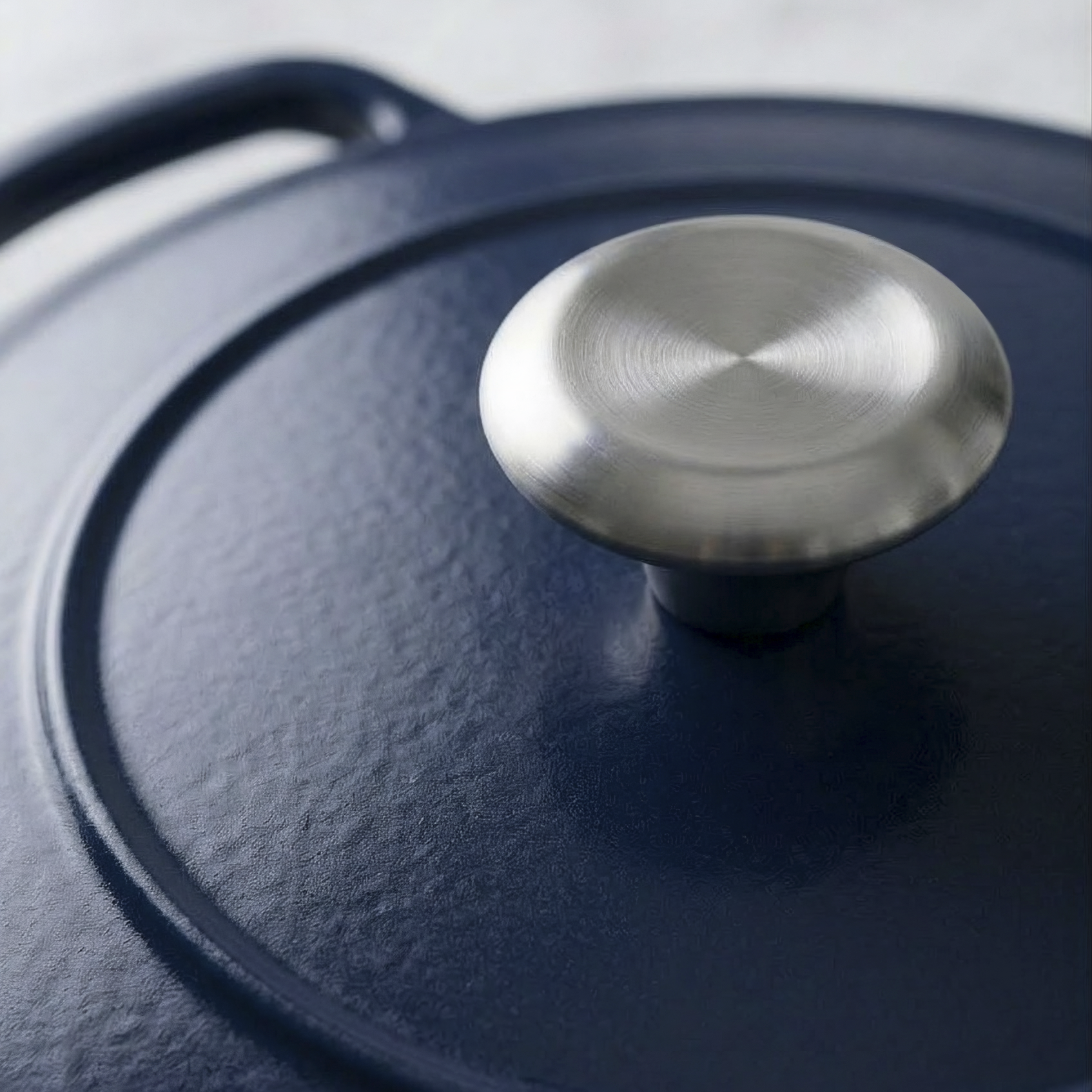 Brut et Belle "Tramontina" 5.5qt Enameled Dark Blue Cast Iron Dutch Oven